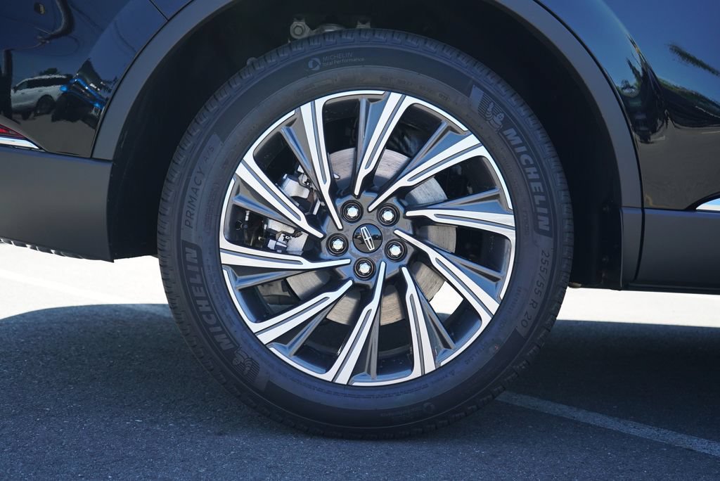 New 2026 Lincoln Aviator AWD image 32