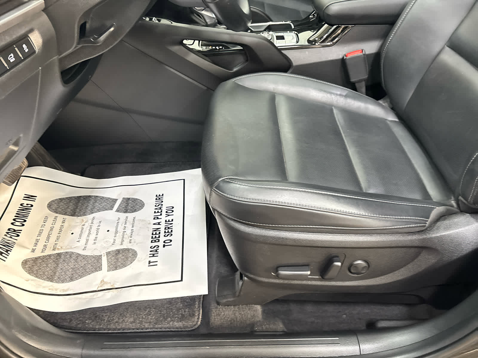 Used 2025 Kia Telluride S image 14