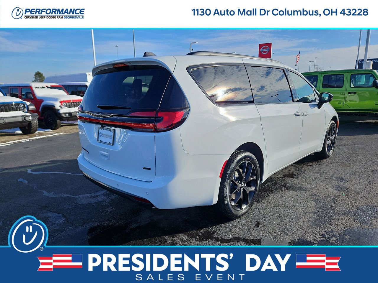 New 2026 Chrysler Pacifica Select image 7