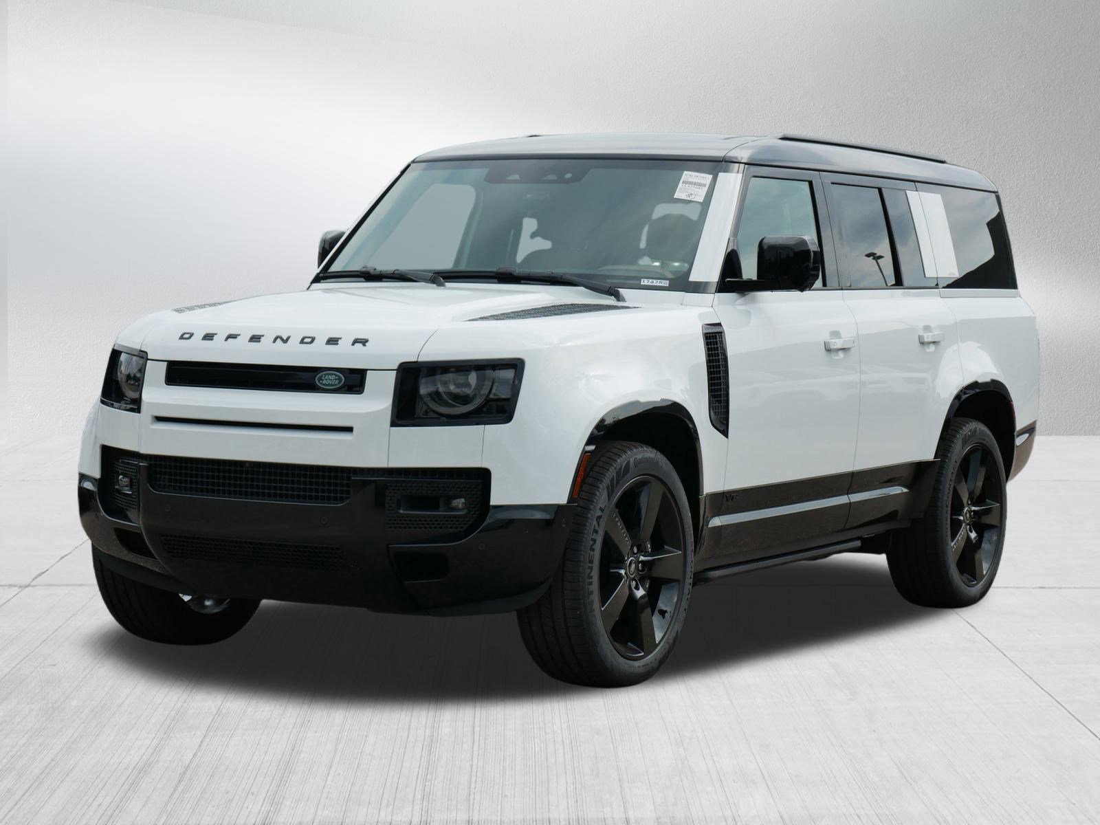 New 2025 Land Rover Defender 130 V8 image 1