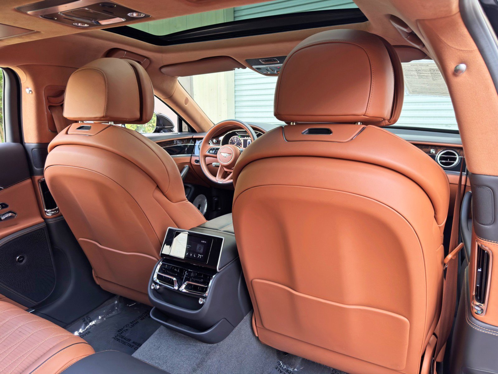Used 2023 Bentley Flying Spur Azure AWD/4WD image 57