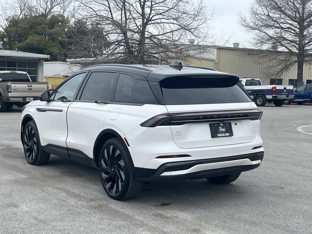 New 2026 Lincoln Nautilus Reserve AWD/4WD image 3