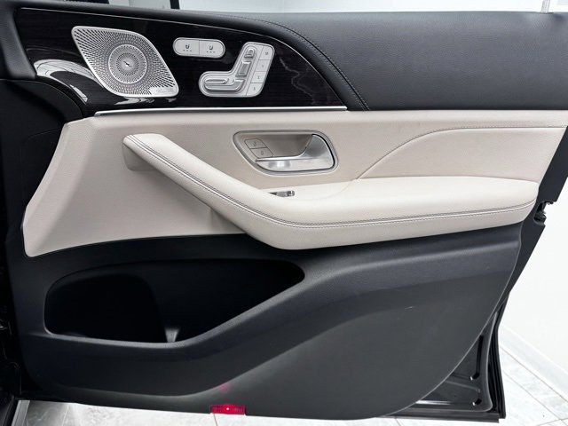 Used 2023 Mercedes-Benz GLS 450 4MATIC image 38