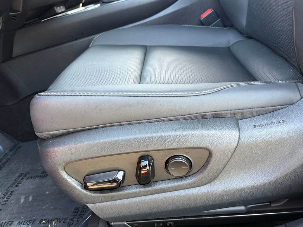 Used 2023 Lexus UX 250h F Sport w/ Accessory Package (Z1) image 16