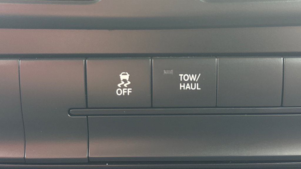 Used 2019 RAM 1500 Classic SLT w/ Luxury Group AWD/4WD image 39