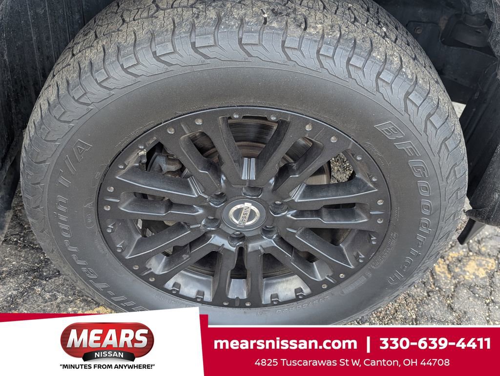 Used 2019 Nissan Titan SL w/ Midnight Edition image 40