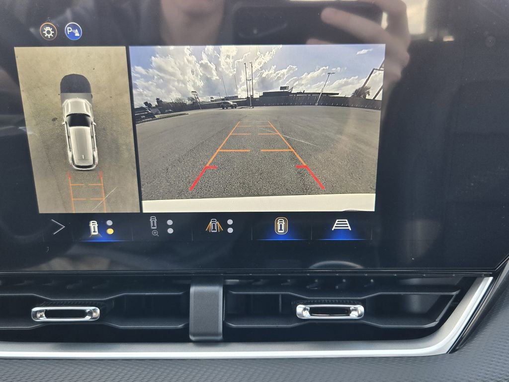 New 2026 Chevrolet Equinox LT w/ Convenience Package II image 19