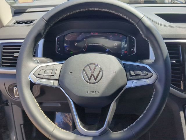 Used 2023 Volkswagen Atlas SE w/ Black Wheel Package image 29