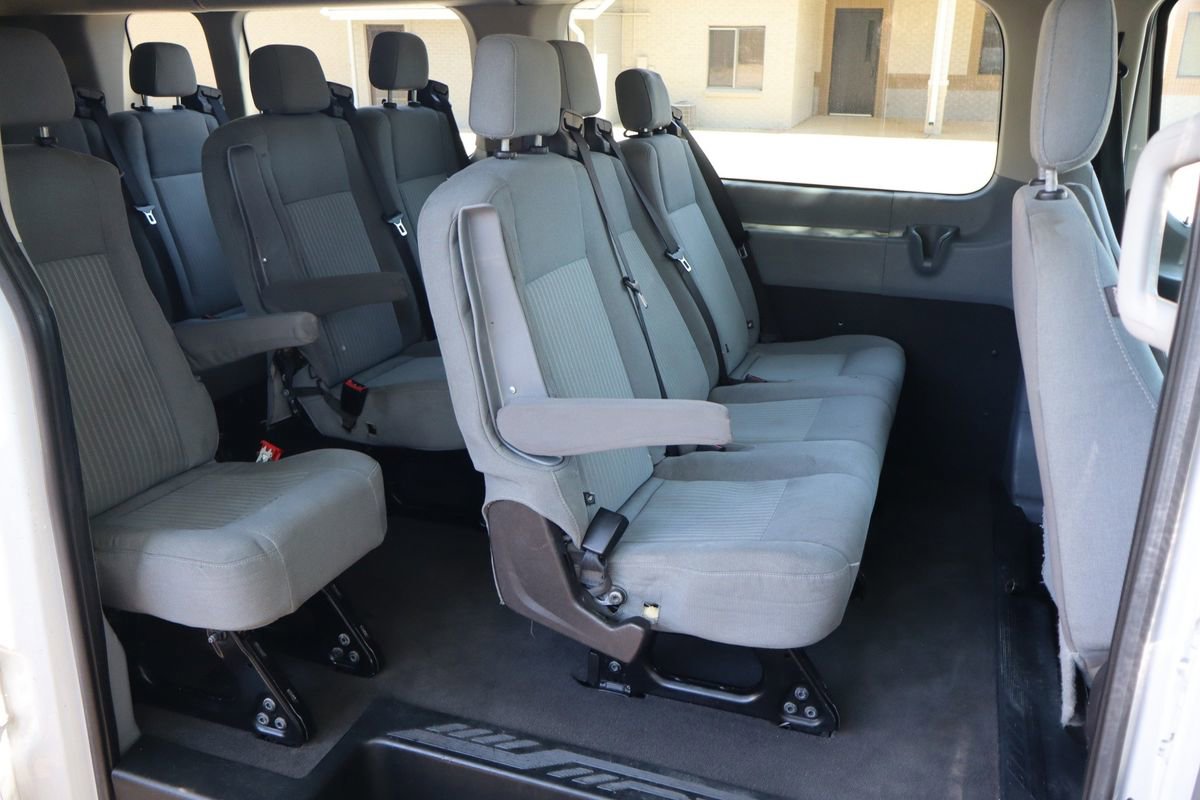 Used 2015 Ford Transit 350 XLT RWD image 21