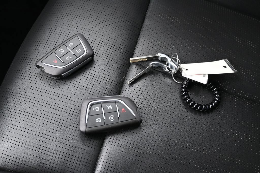 Used 2024 Cadillac Lyriq Sport AWD/4WD image 31