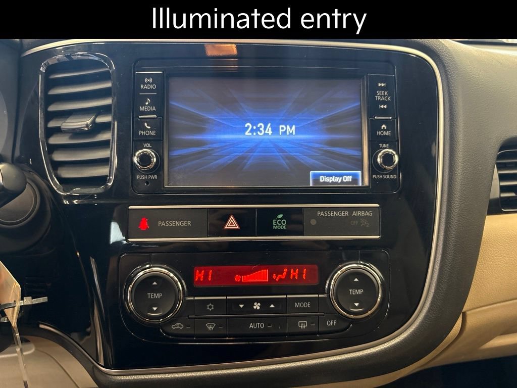 Used 2019 Mitsubishi Outlander SE AWD/4WD image 9