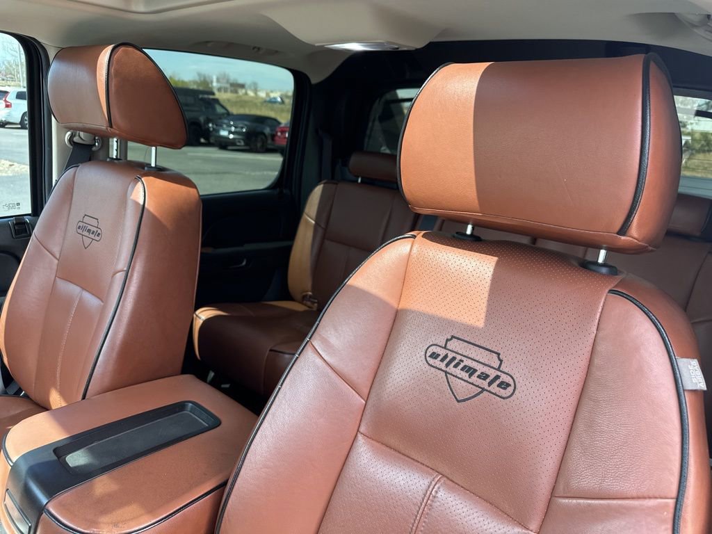 Used 2012 Chevrolet Avalanche LT image 14