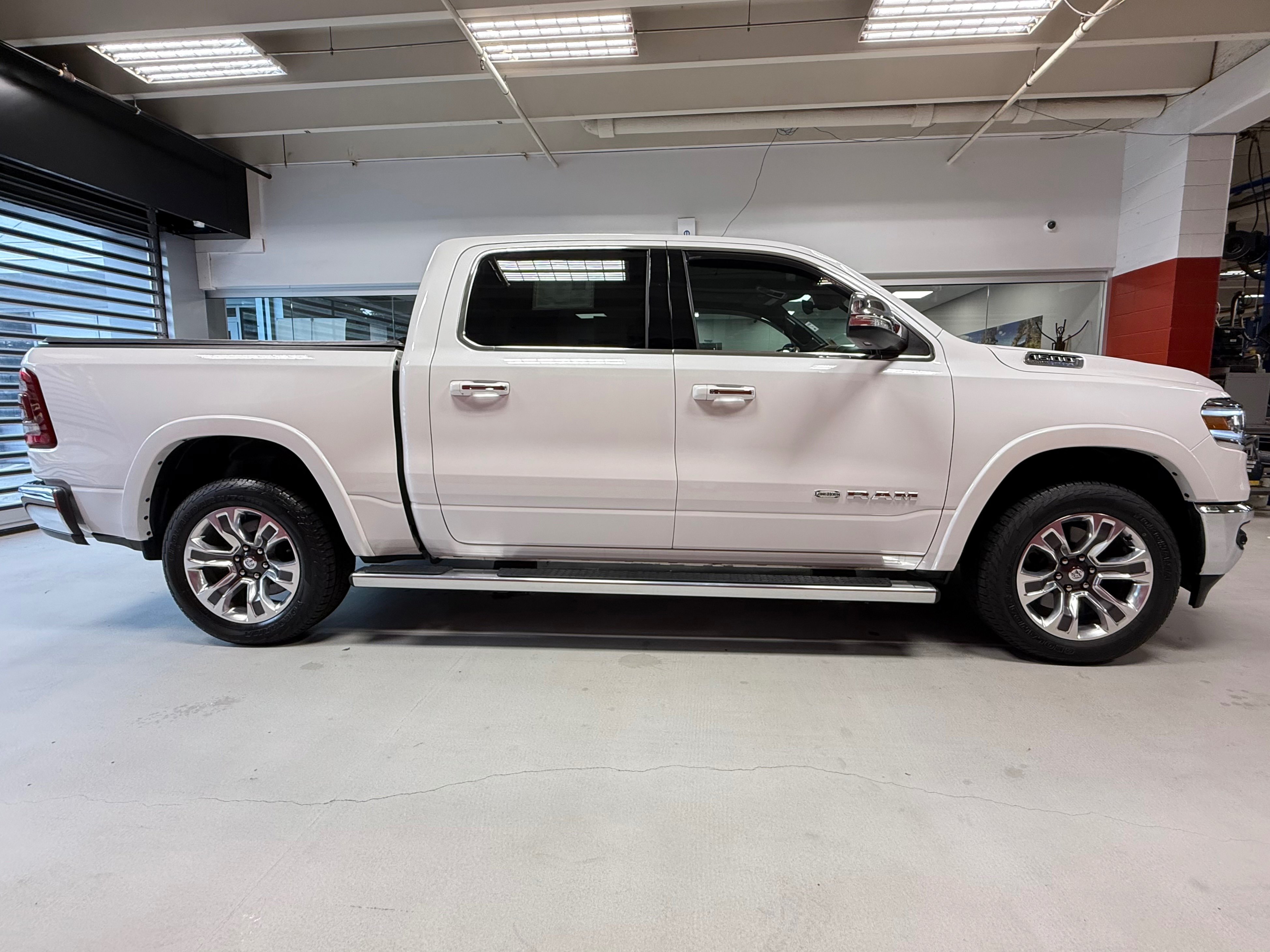 Certified 2022 RAM 1500 Limited AWD/4WD image 10