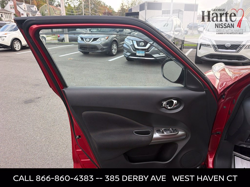 Used 2012 Nissan Juke SL AWD/4WD image 10