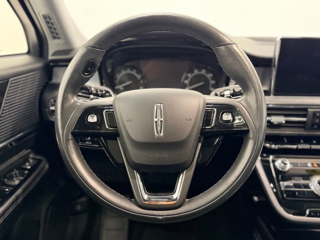 Used 2021 Lincoln Corsair AWD w/ Premium Package image 15