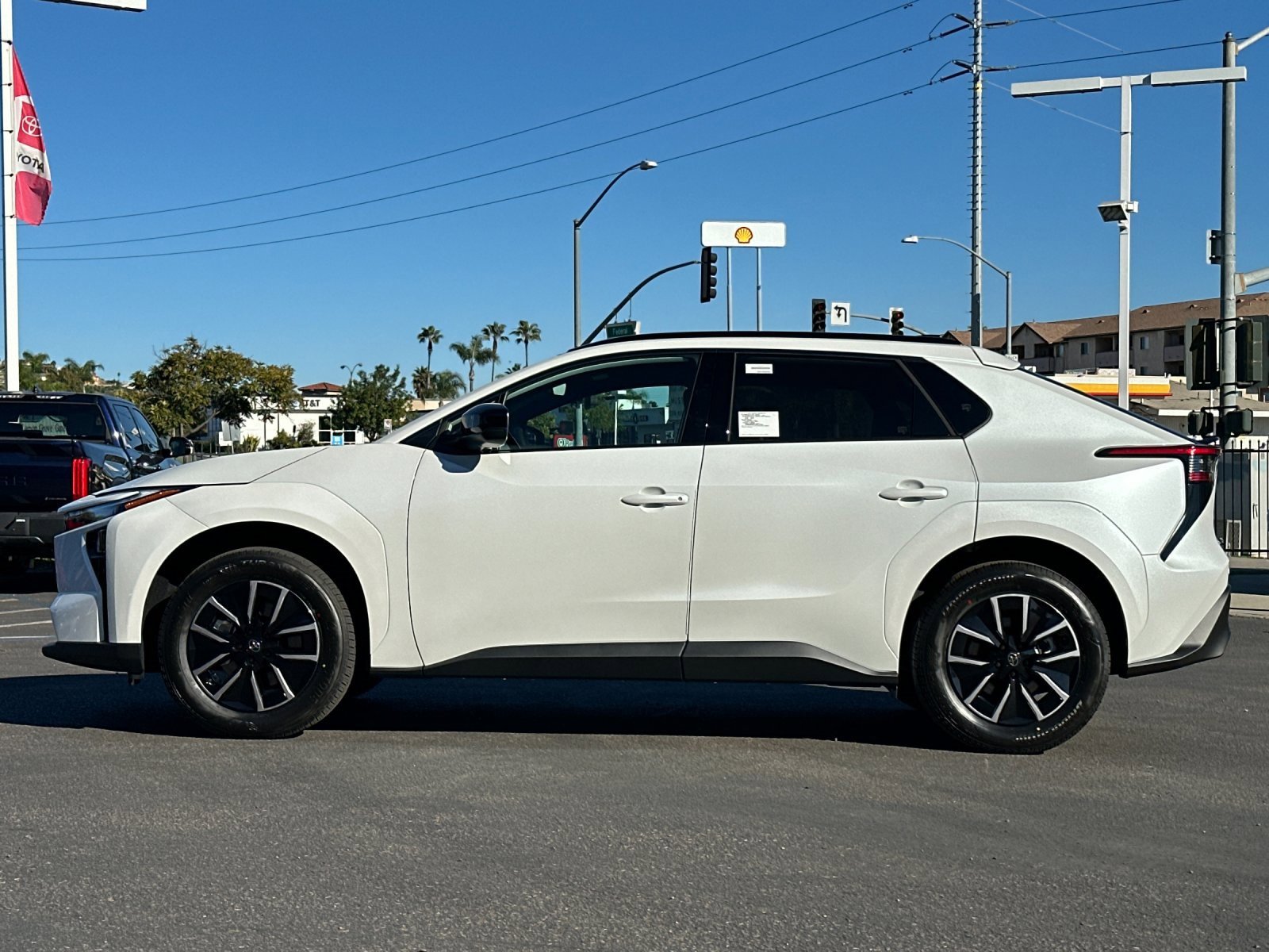 New 2026 Toyota bZ XLE Plus video 2