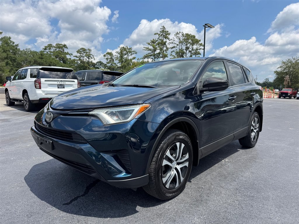 Used 2018 Toyota RAV4 LE w/ All Weather Liner Package AWD/4WD image 4