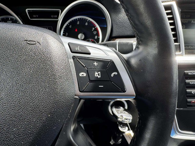 Used 2014 Mercedes-Benz GL 450 4MATIC image 24