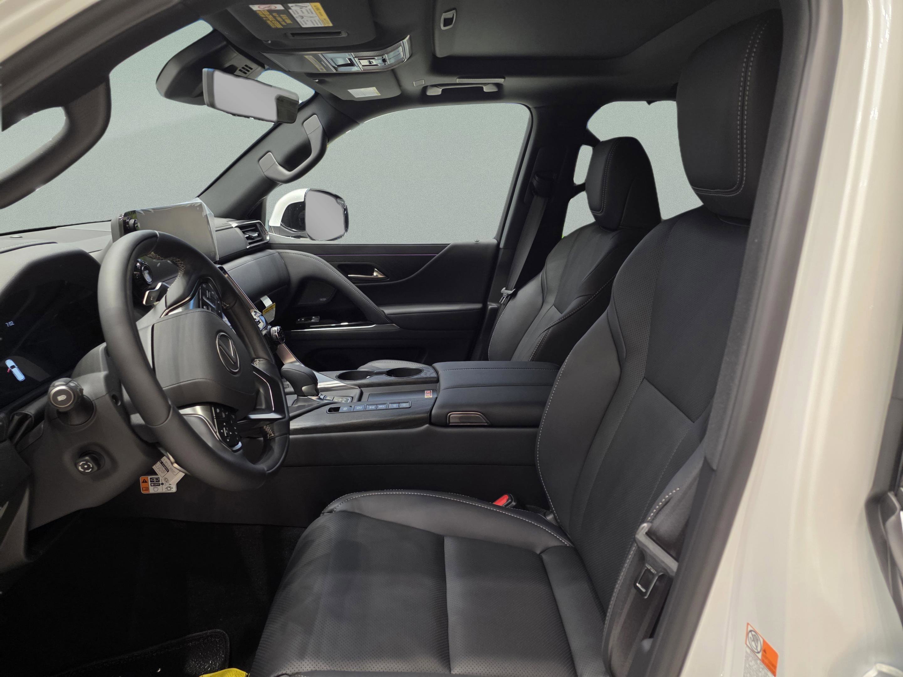 New 2026 Lexus LX 700h Luxury image 11