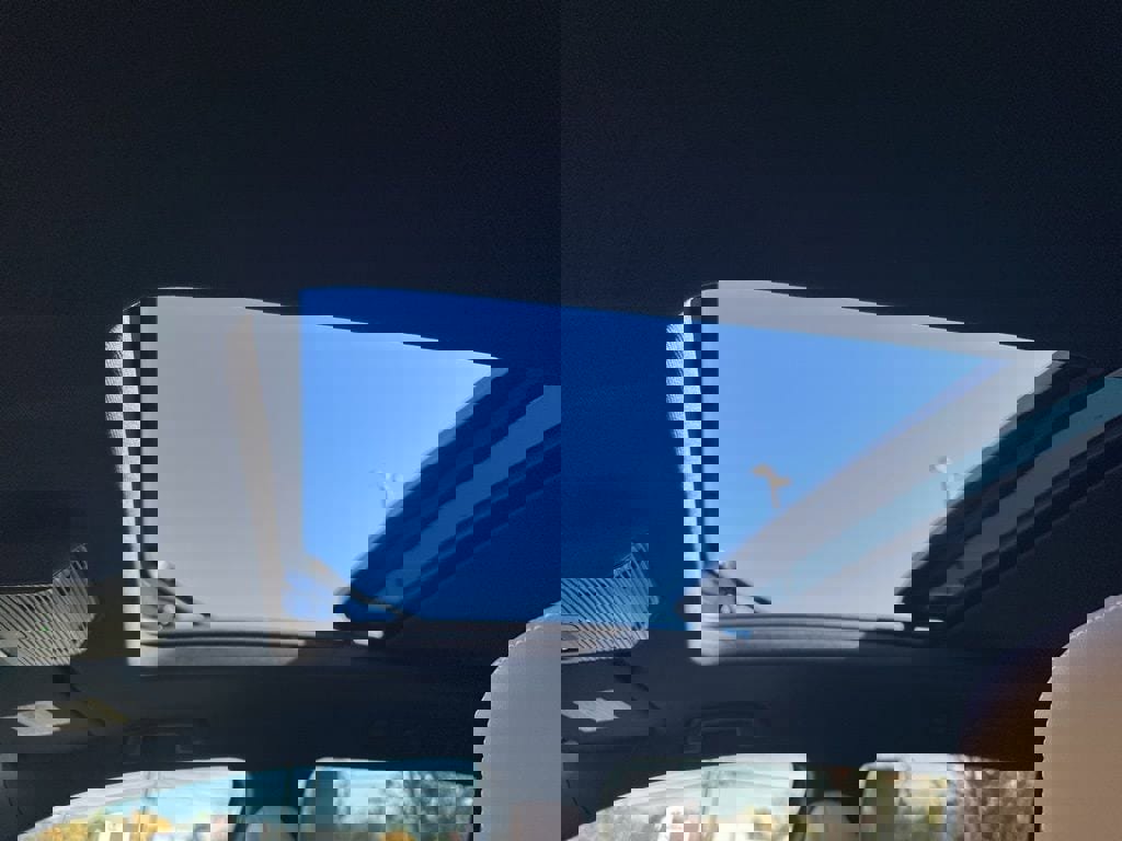 New 2026 Volkswagen Atlas Cross Sport SEL R-Line image 21