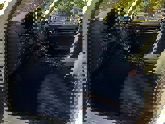 Used 2024 Honda Civic EX-L image 15