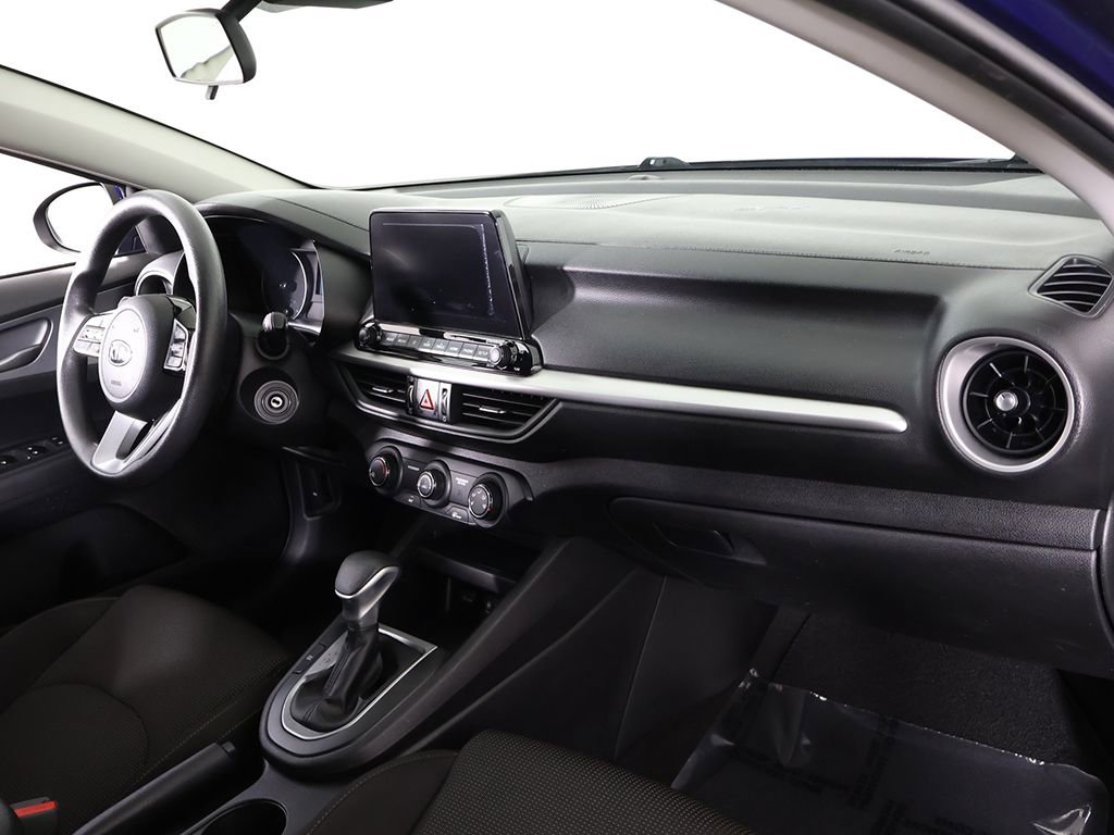 Used 2020 Kia Forte LXS FWD image 19