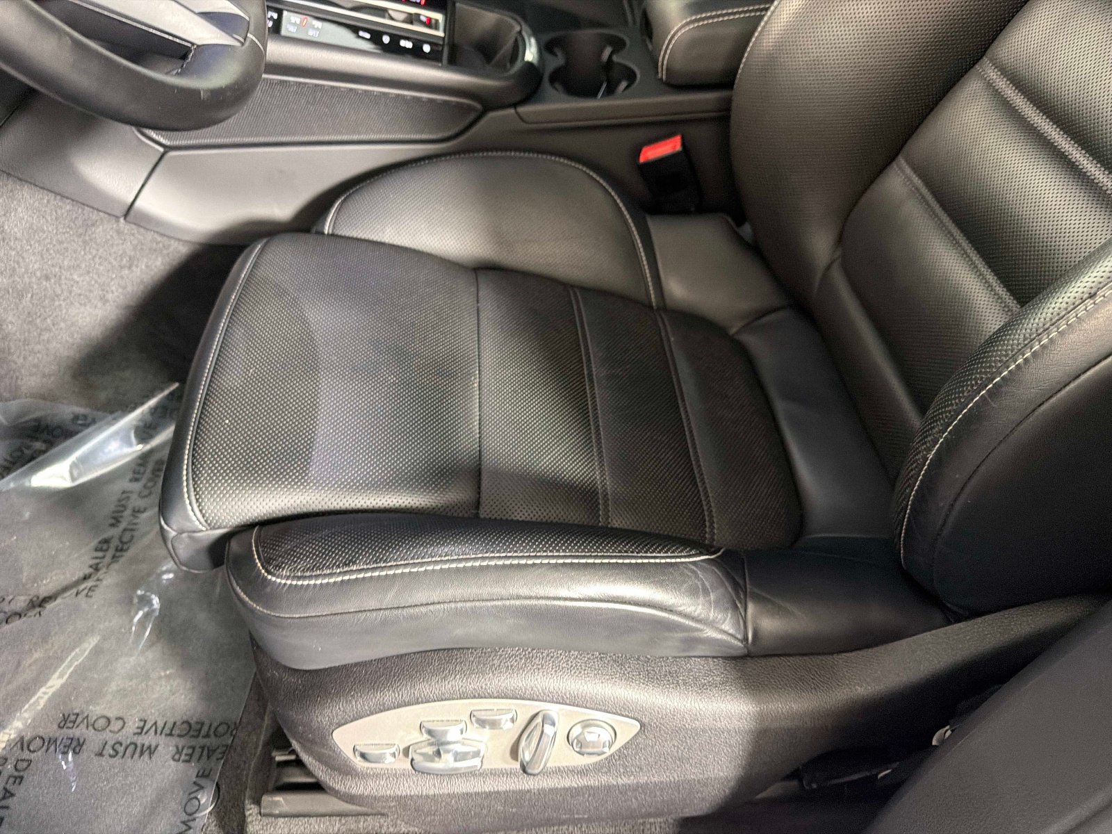 Used 2024 Porsche Macan GTS AWD/4WD image 41
