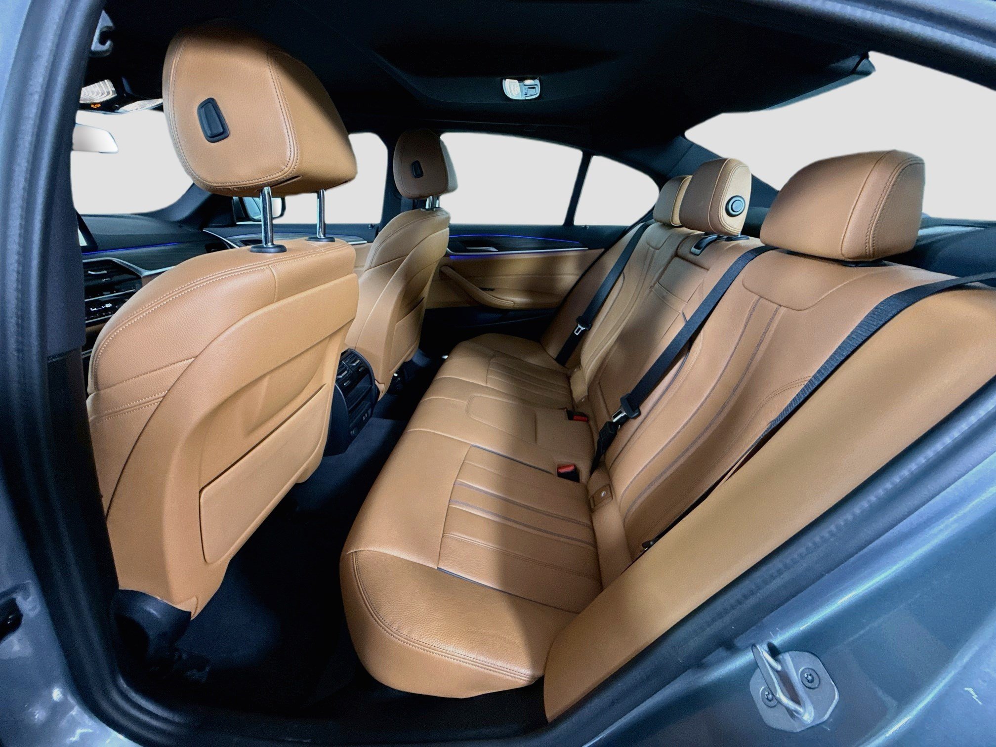 Used 2023 BMW 530i w/ Convenience Package RWD image 25