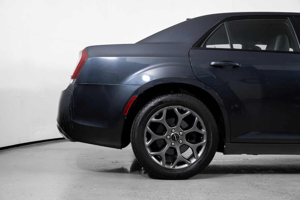 Used 2015 Chrysler 300 S AWD/4WD image 6