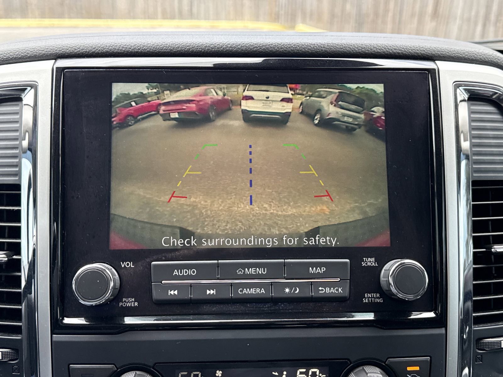 Used 2020 Nissan Titan SV w/ SV Convenience Package image 22