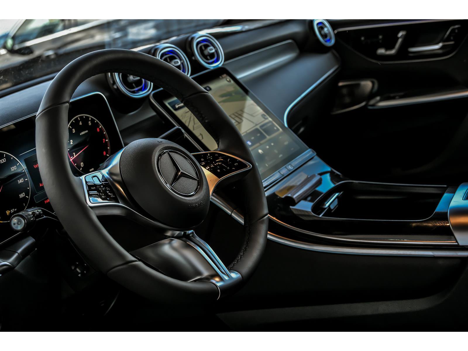 Certified 2026 Mercedes-Benz GLC 300 4MATIC image 9