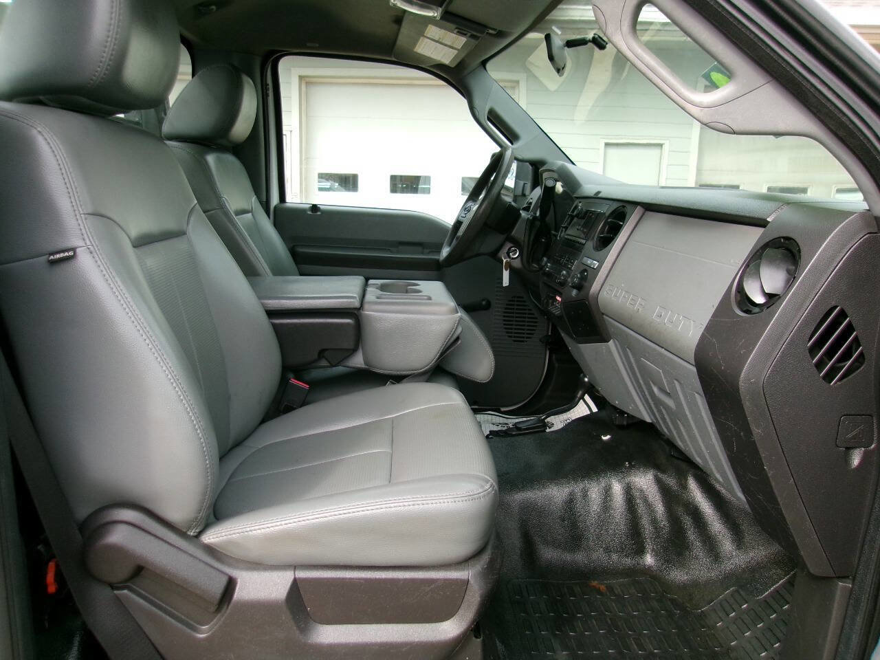 Used 2012 Ford F350 XL w/ Skid Plate Pkg image 10