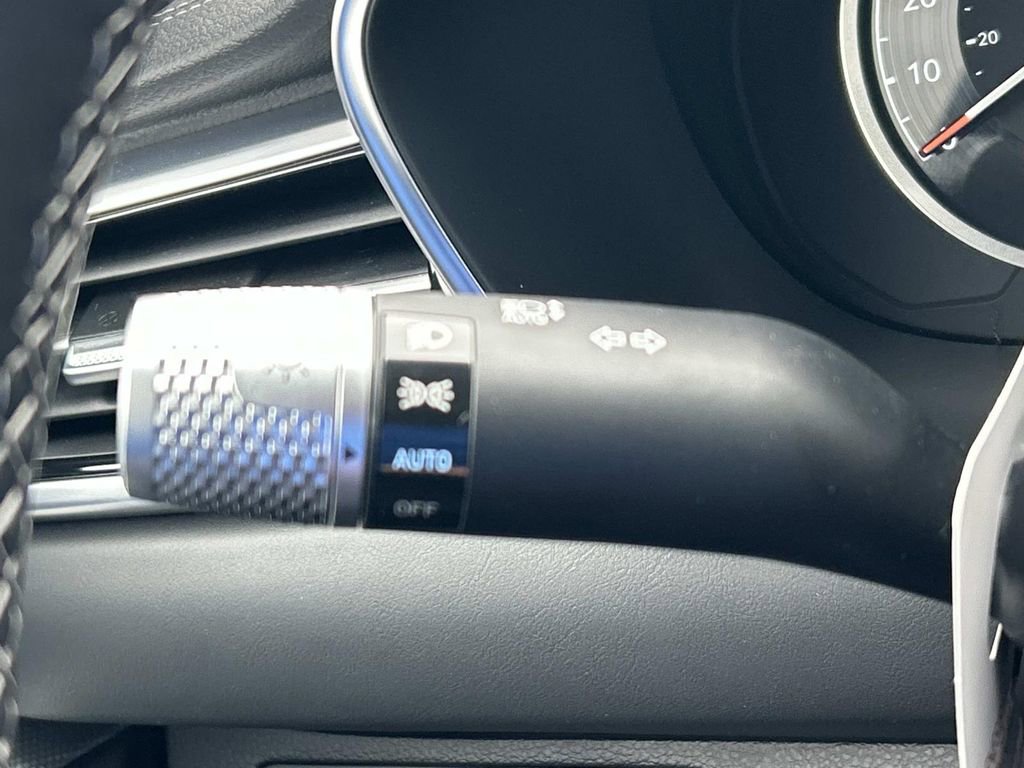 New 2026 Genesis G70 2.5T Prestige image 33