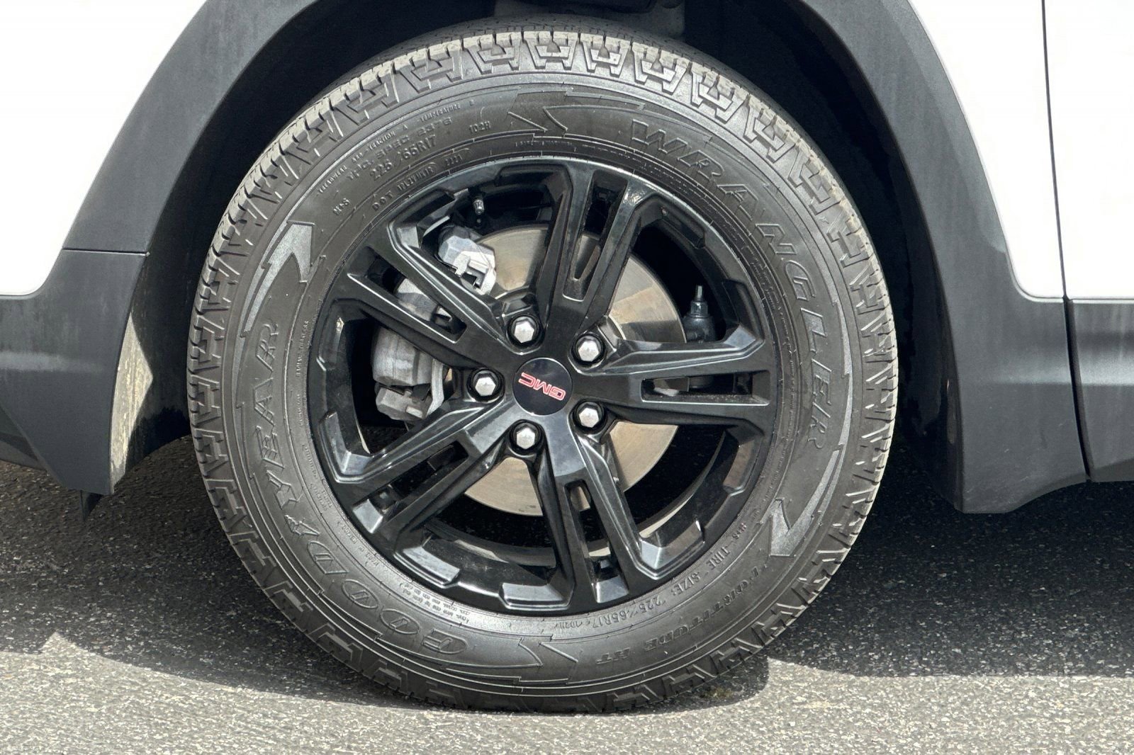 Certified 2024 GMC Terrain AT4 w/ Infotainment Package II image 27