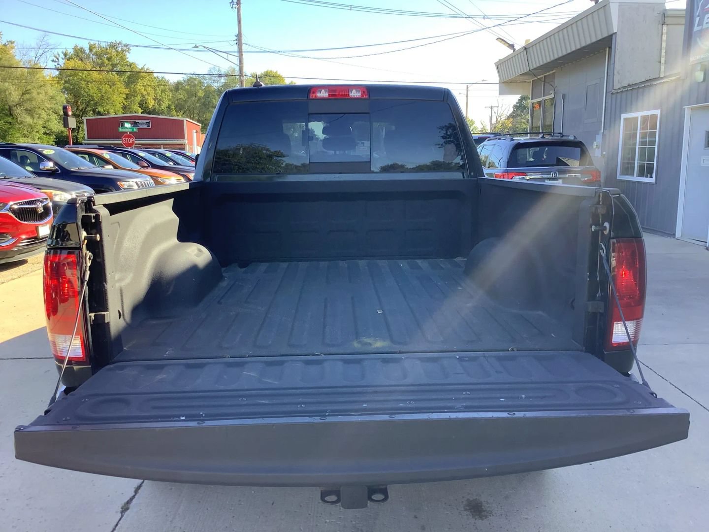Used 2019 RAM 1500 Classic SLT w/ Luxury Group AWD/4WD image 19