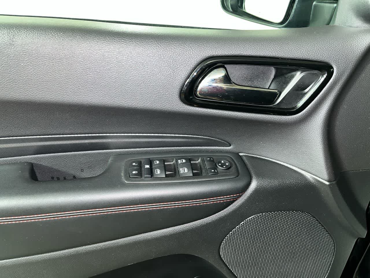 Used 2025 Dodge Durango GT AWD/4WD image 13