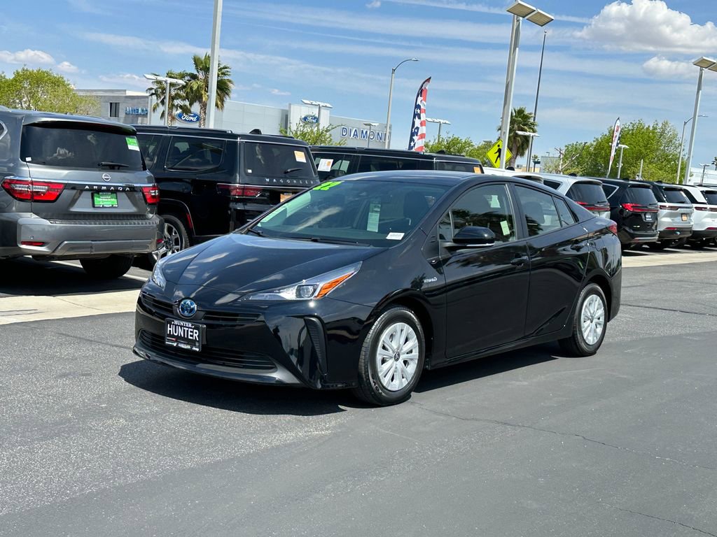 Used 2022 Toyota Prius L Eco image 2