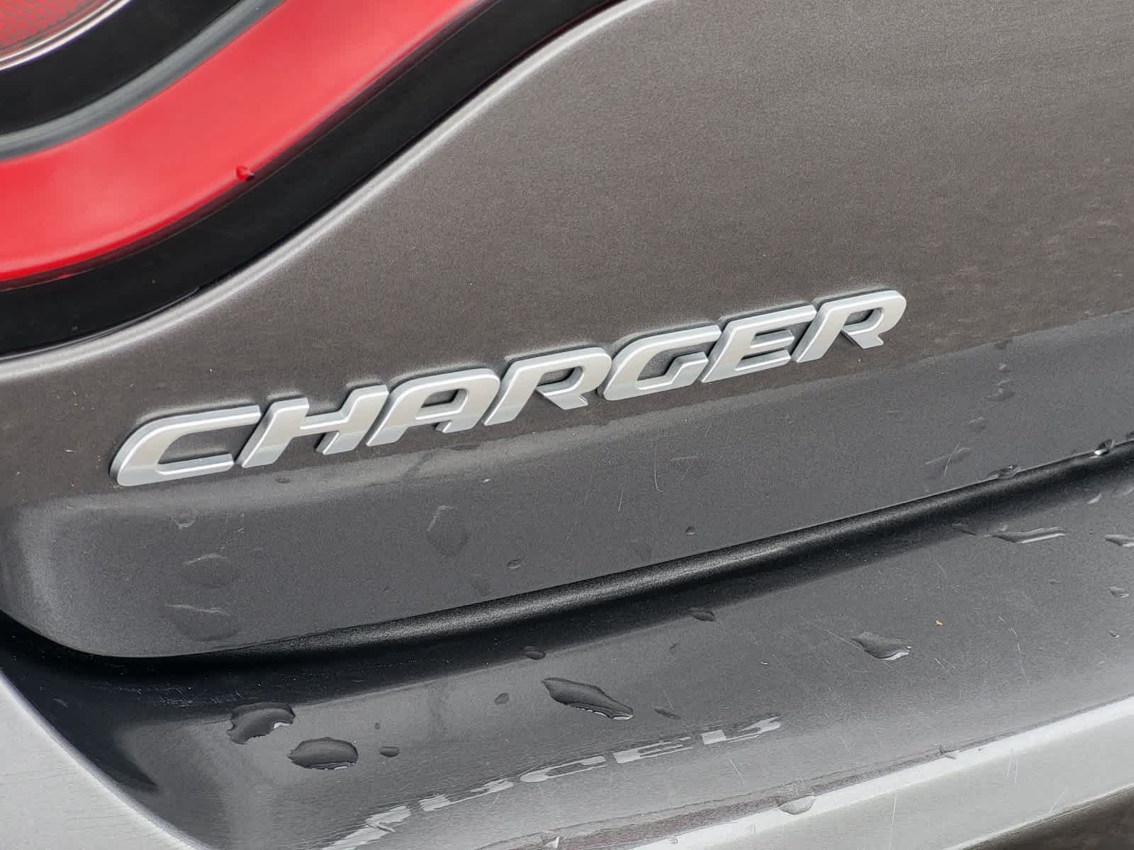 Used 2022 Dodge Charger SXT RWD image 11