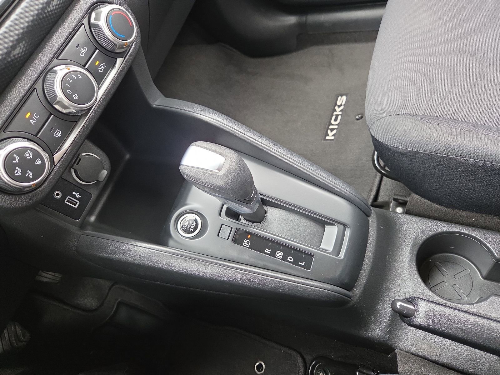 Used 2023 Nissan Kicks S image 25