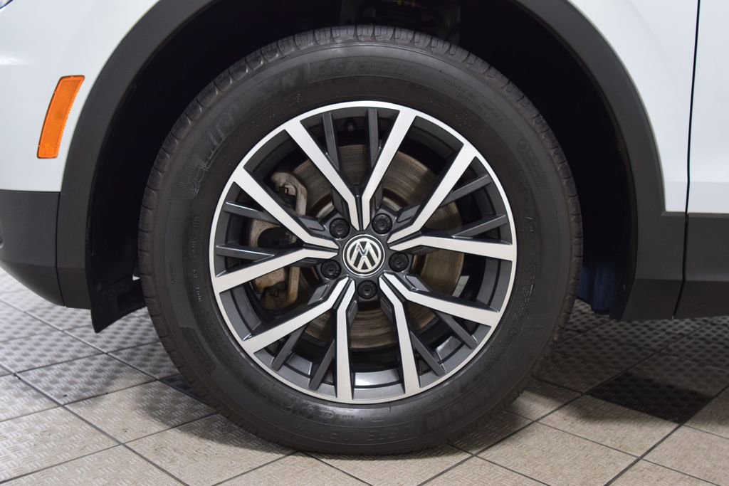Used 2019 Volkswagen Tiguan SE w/ Panoramic Sunroof Package AWD/4WD image 24
