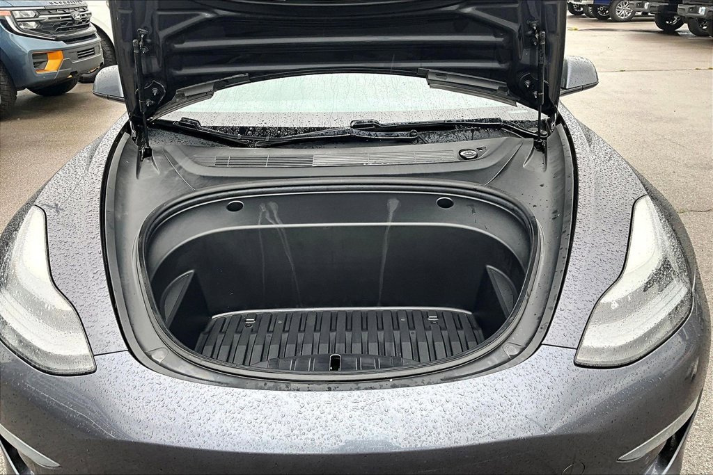 Used 2021 Tesla Model 3 Standard Range Plus RWD image 9