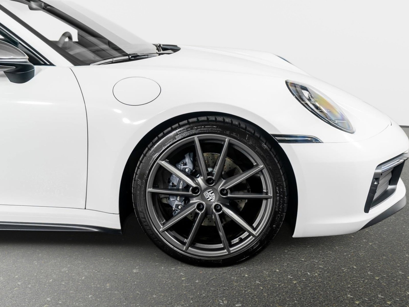 Used 2023 Porsche 911 Carrera T image 6