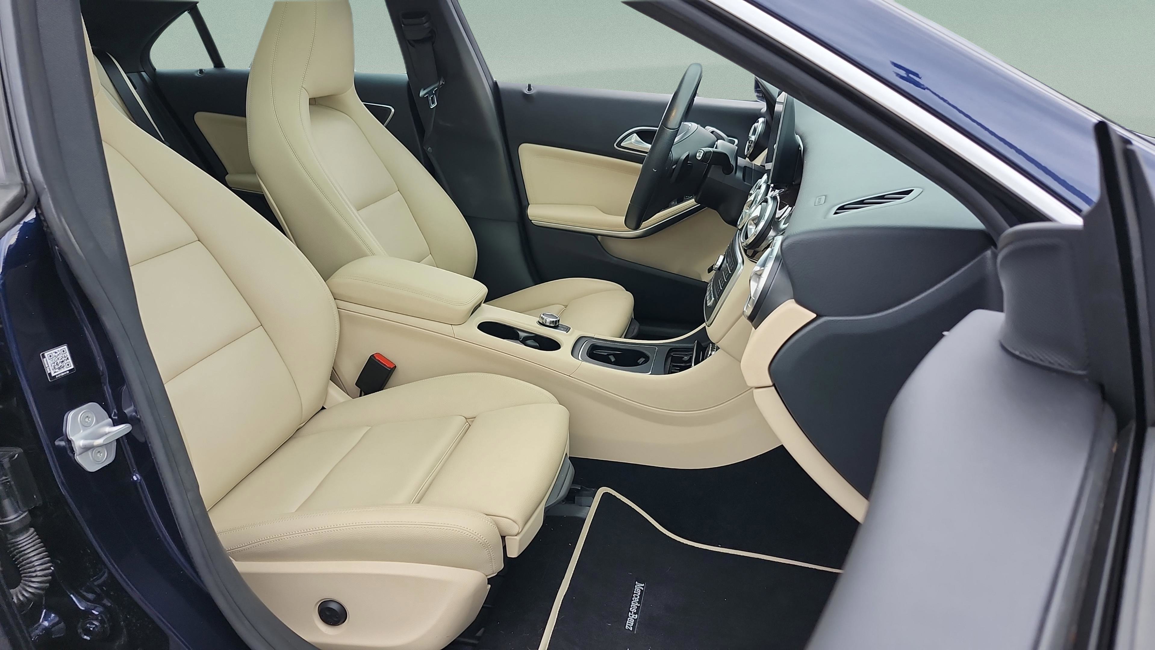 Used 2018 Mercedes-Benz CLA 250 image 29