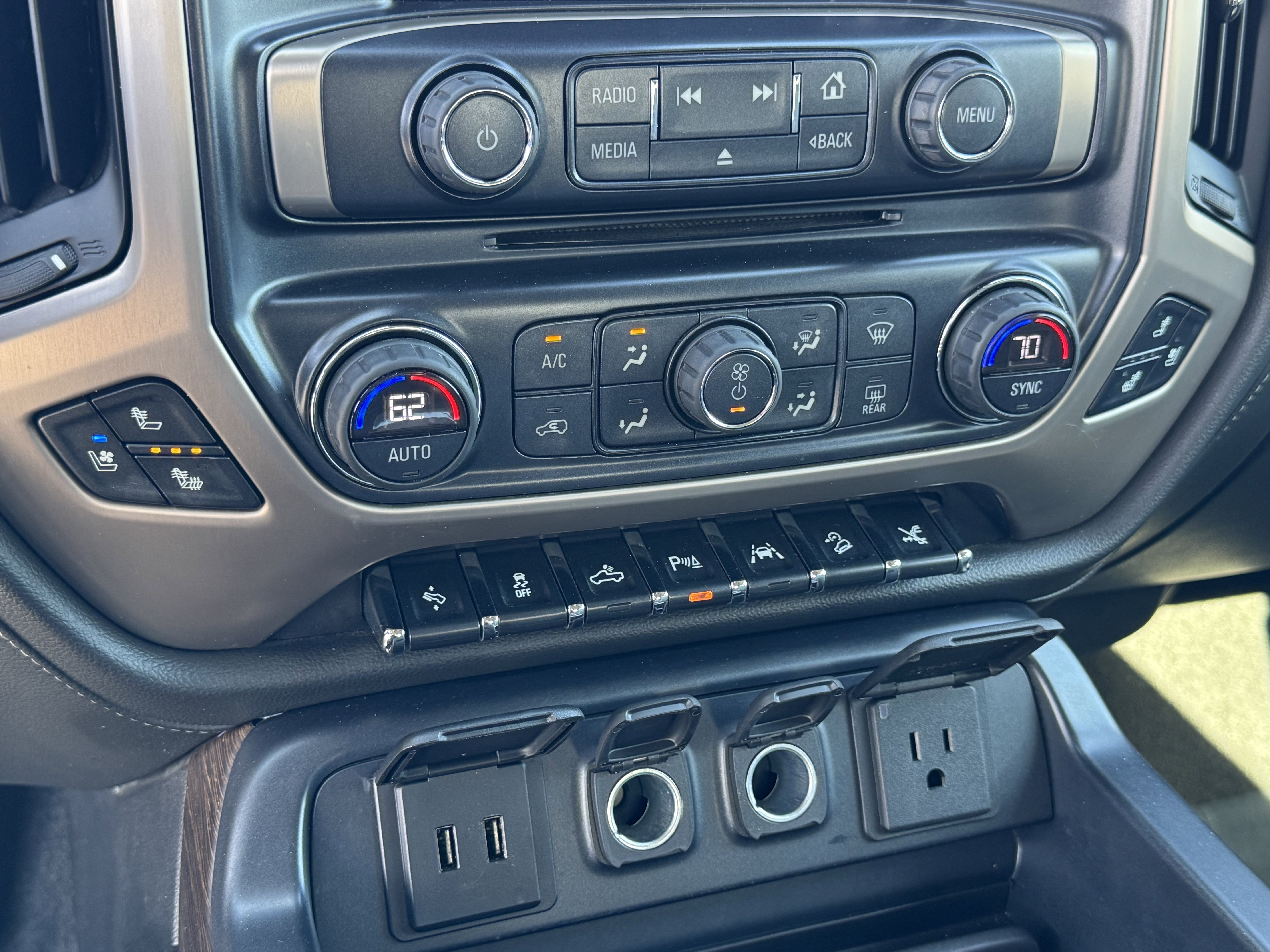 Used 2018 GMC Sierra 1500 Denali w/ Denali Ultimate Package AWD/4WD image 28