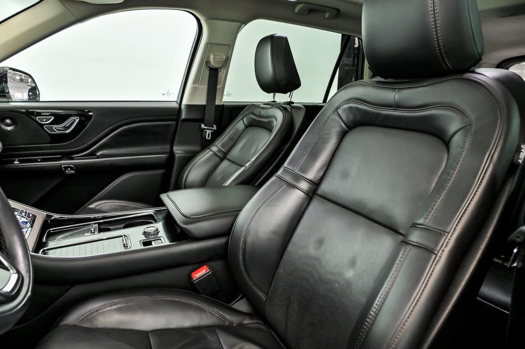 Used 2022 Lincoln Aviator Reserve w/ Elements Package Plus image 14