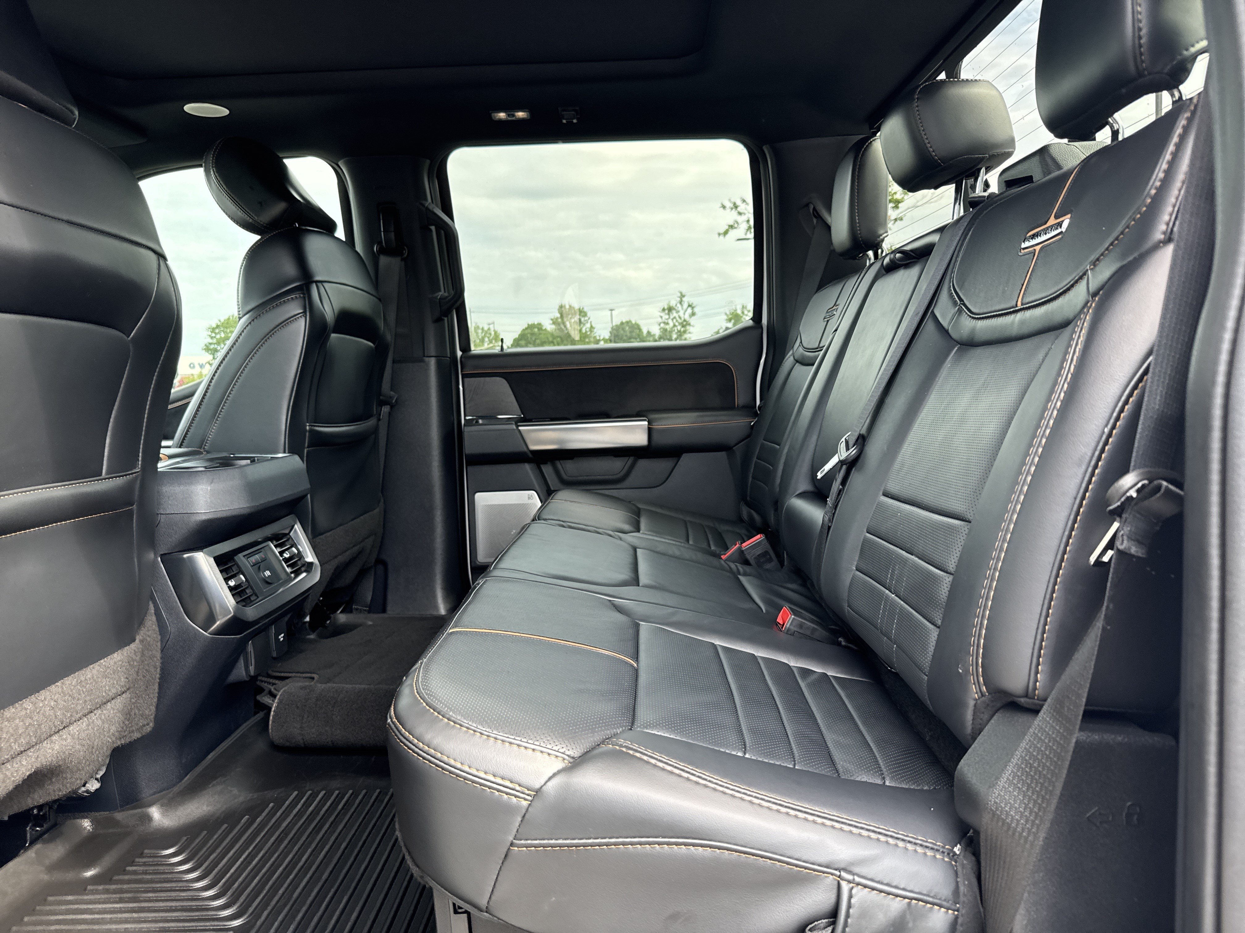 Used 2024 Ford F350 Platinum AWD/4WD image 32