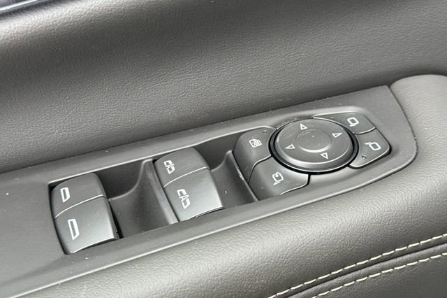 New 2026 GMC Yukon Elevation image 12
