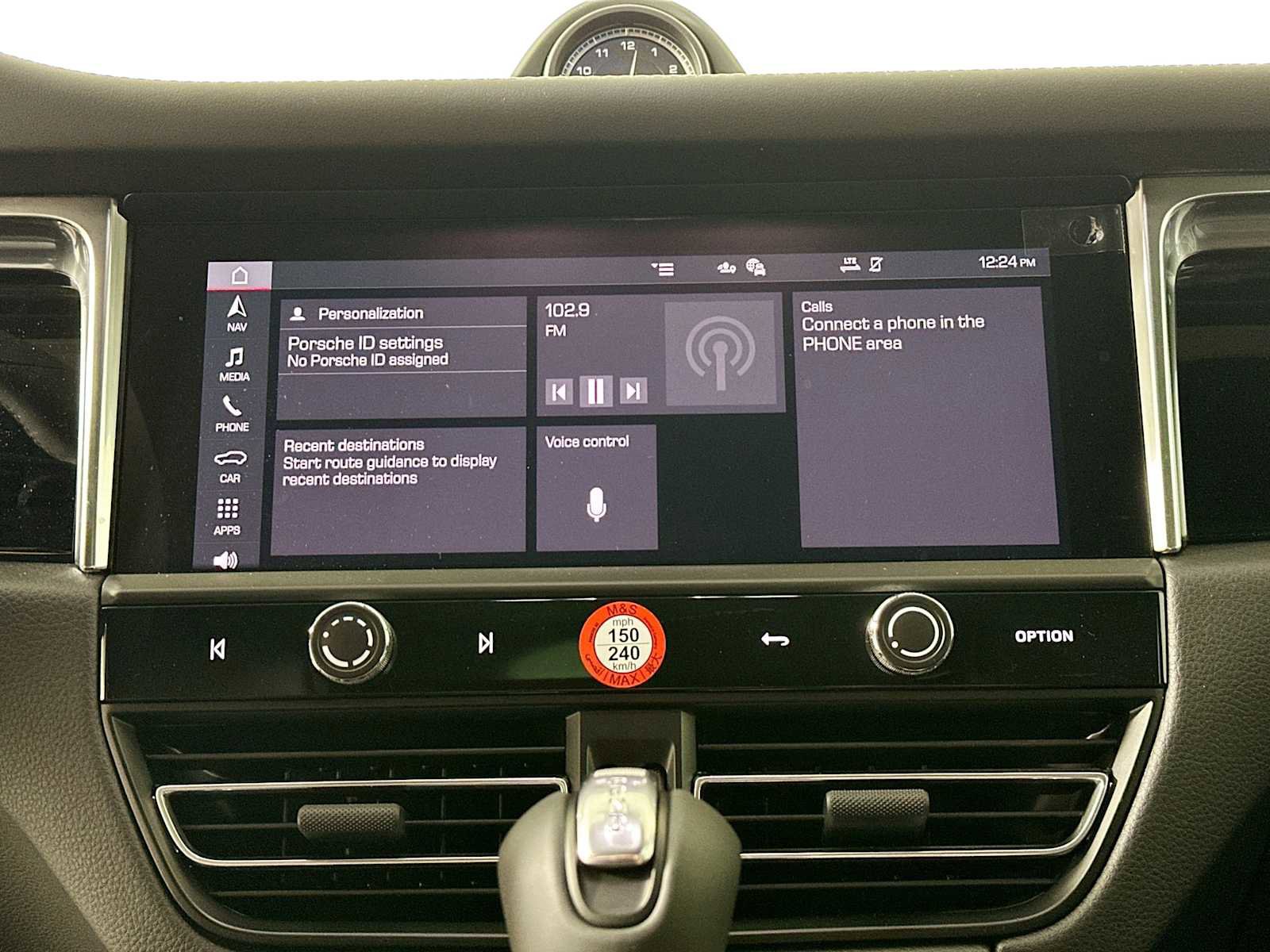 New 2025 Porsche Macan image 17