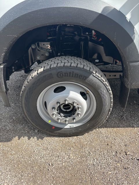 New 2026 Ford F550 4x4 Regular Cab Super Duty w/ XL Chrome Package image 17