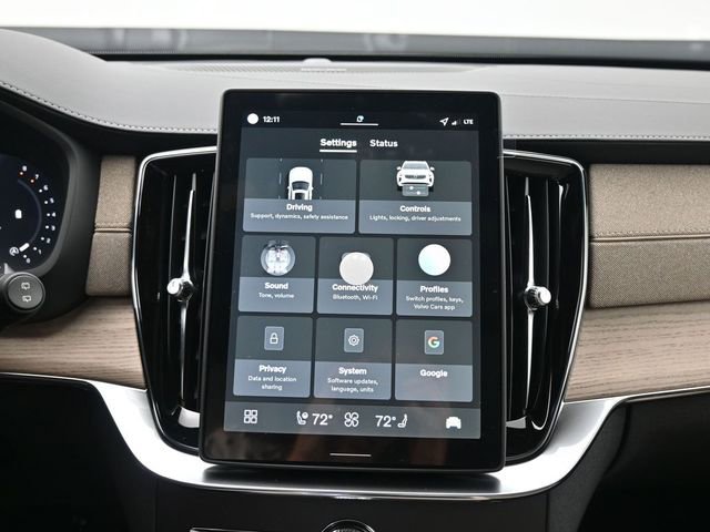 New 2026 Volvo XC90 B6 Plus w/ Protection Package Premier image 16